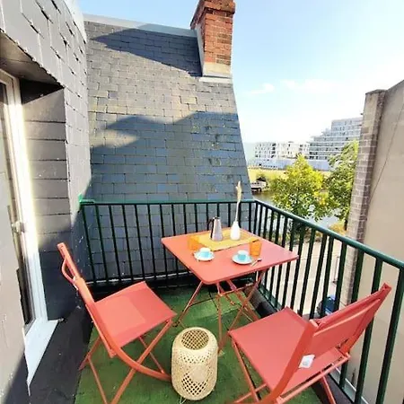 Au Fil De L'eau *