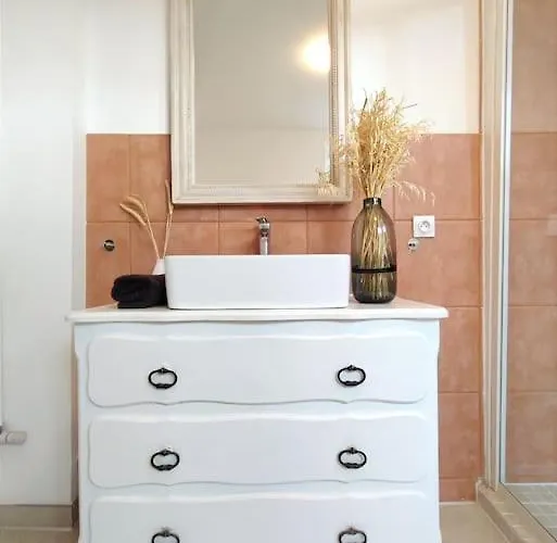 Au Fil De L'eau Holiday home Caen